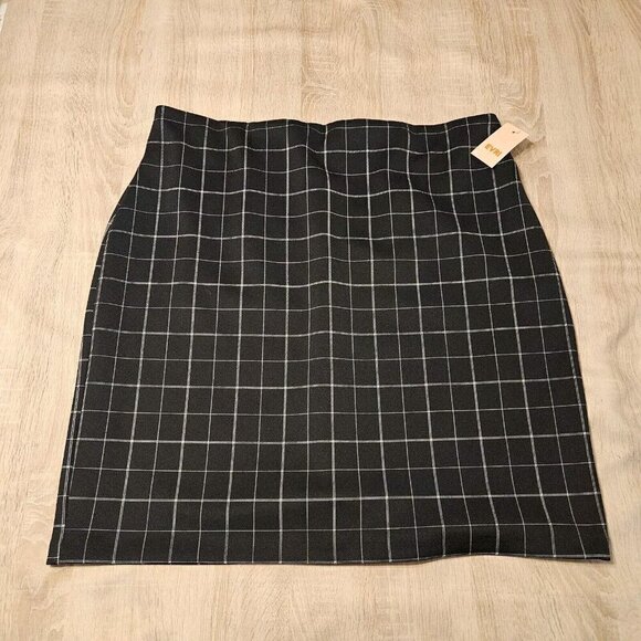 Evri Black Check Pull On Elastic Waist Skirt Plus Size 2x Nwt Career Work Ware - Picture 1 of 6
